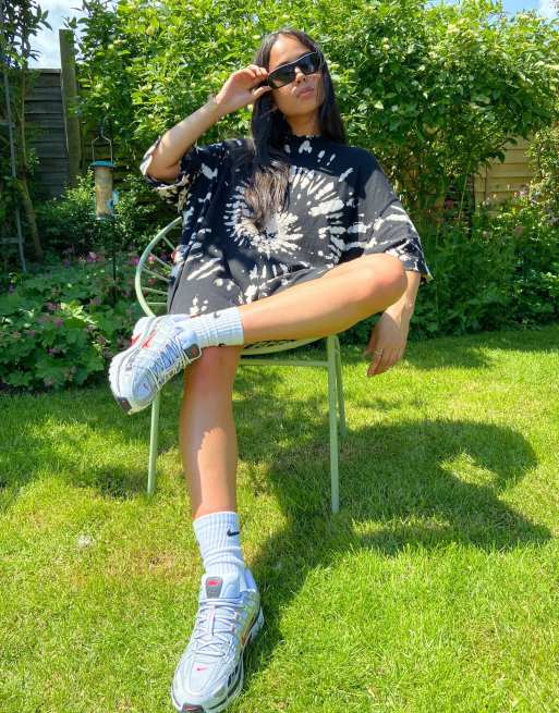 Weekday Huge cotton T-shirt dress in black swirl tie dye - MULTI, 4 of 4
