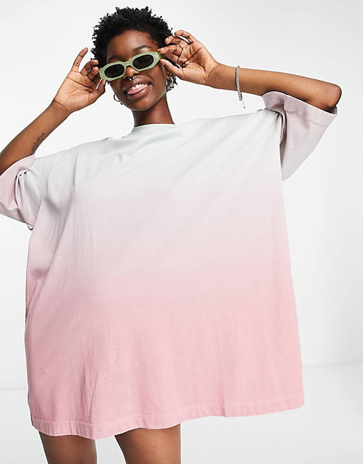  Weekday Huge organic cotton print t-shirt dress in pink dip dye 