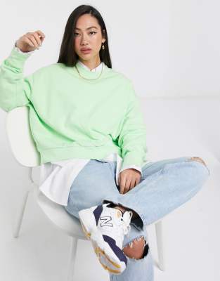 mint green crew neck sweatshirt