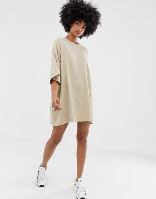 beige t shirt dress