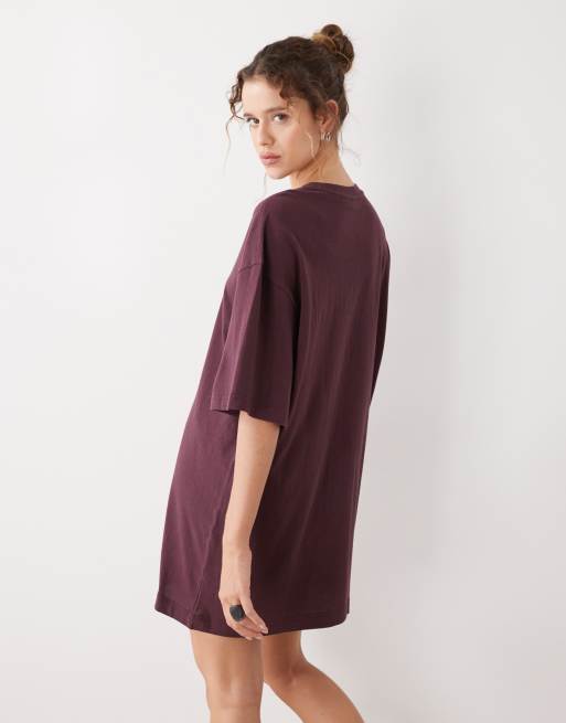 Weekday - In esclusiva per ASOS - Vestito T-shirt oversize bordeaux, 4 di 4