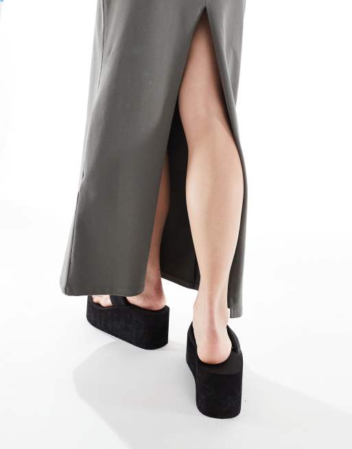 Weekday Inez slim fit maxi dress with back split in grey exclusive to ASOS 	, 4 of 4