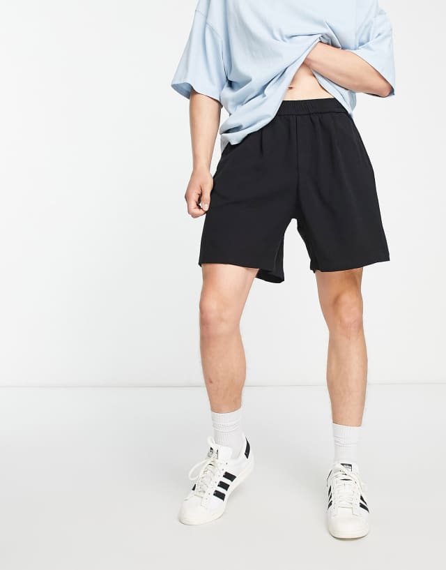 Weekday jacob shorts in black