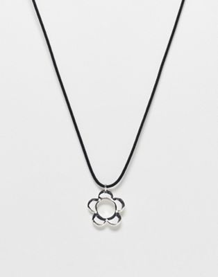 Weekday Jasmine necklace with daisy charm in black