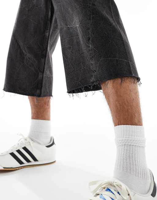 Weekday - Jeans cropped a vita bassa lavaggio acido nero con orlo grezzo, 5 di 5