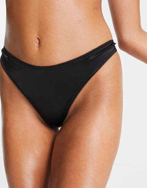 Weekday - Jesse - G-streng i sort satin - BLACK