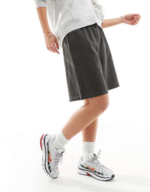Weekday Jet loose fit longline jersey shorts in washed black, 4 of 5