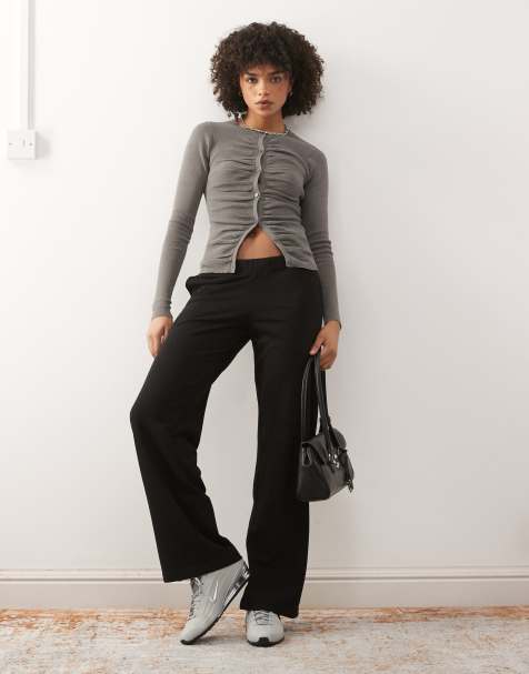 Weekday - Joggingbroek met wijde pijpen en lage taille in zwart - view 1