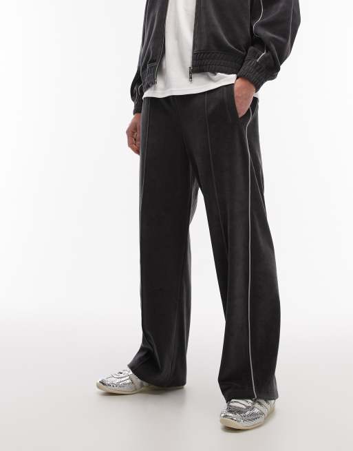 Weekday - Joggingbroek van velours in donkergrijs, deel van co-ord set, 2 van 5