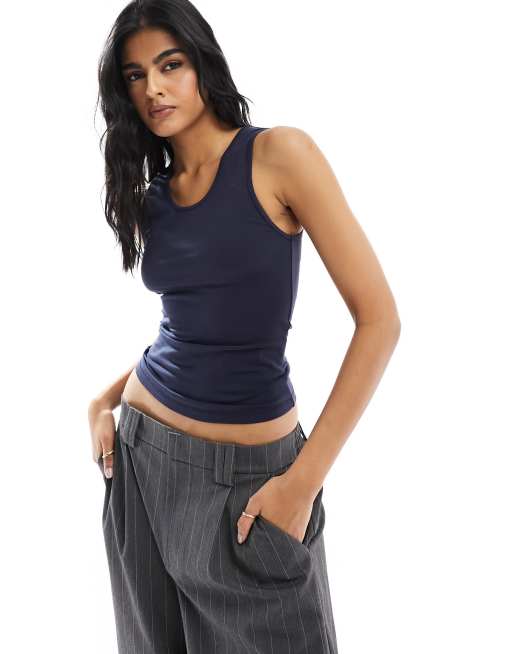 Weekday - Josie - Slim-fit tanktop in marineblauw 
