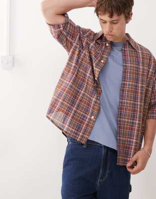 Weekday – Kariertes Oversize-Hemd in Rot und Blau - view 1
