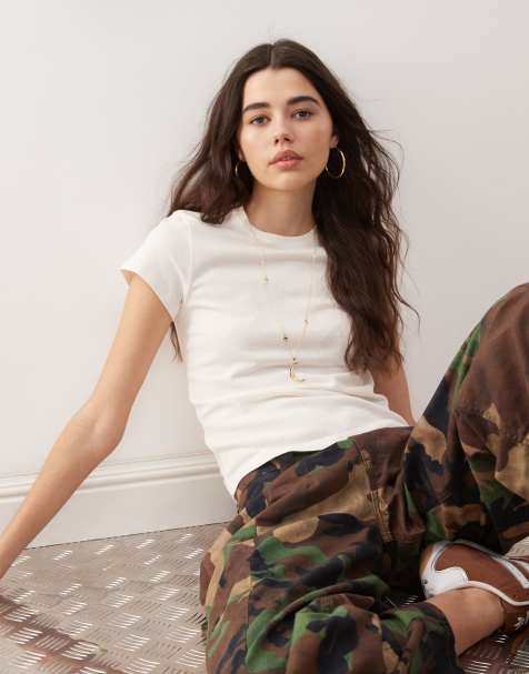 Weekday – Kastiges T-Shirt in gebrochenem Weiß - view 1