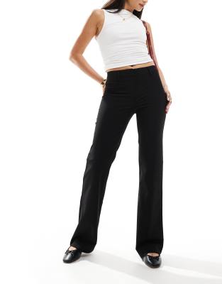 Kate low waist slightly flared pants in black