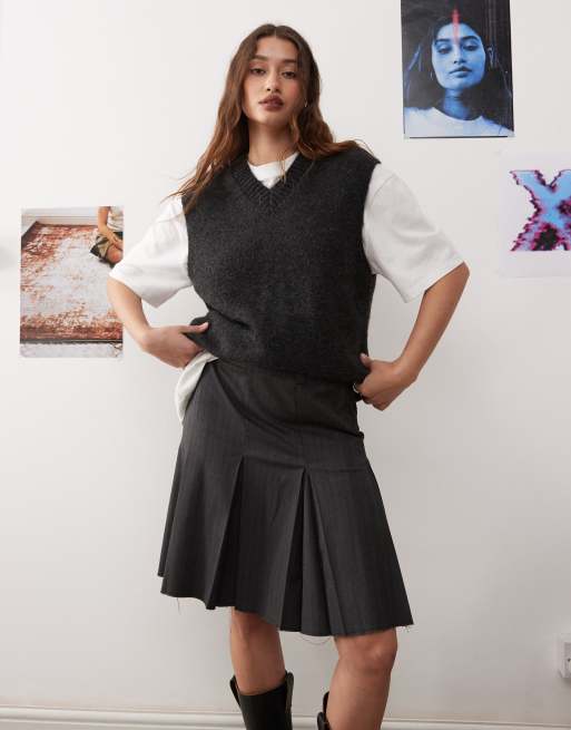 Weekday - Kayla - Débardeur oversize en laine mélangée à col en V - Noir chiné, 3 de 4