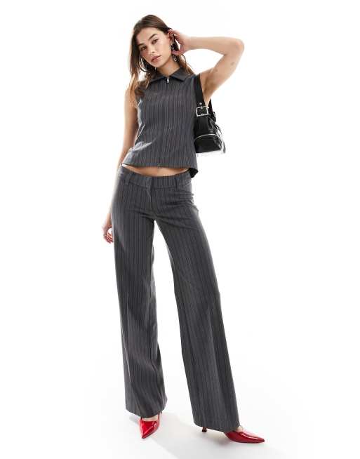 Weekday - Keel - Pantaloni a vita bassa grigi con motivo gessato in coordinato