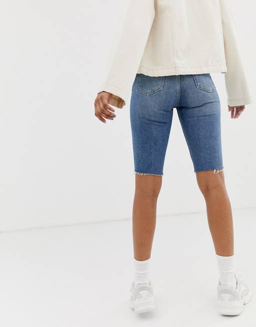 Weekday Knielange Jeansshorts In Blau Asos