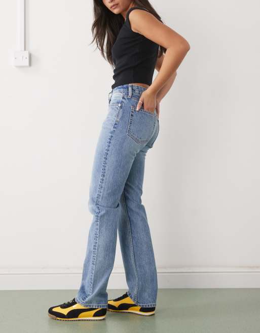 Weekday - Laika - Jeans met rechte pijpen en halfhoge taille in blauwe wassing, 2 van 5