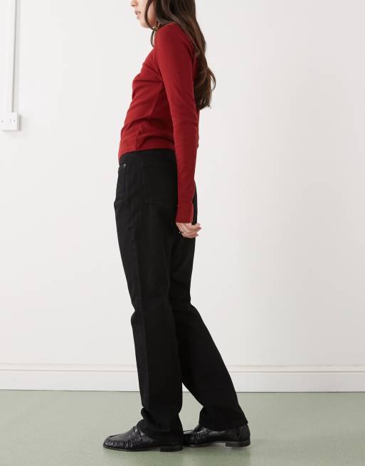 Weekday Laika mid waist straight leg jeans in black rinse wash, 2 of 5