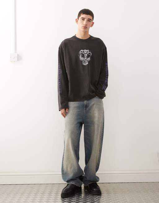 Weekday – Langärmliges, kastiges Oversize-Oberteil in Schwarz mit Grafikprint, 2 von 5