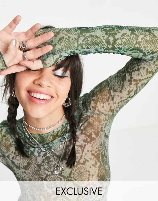 Weekday – Langärmliges Netzstoff-Oberteil aus Polyester mit grünem Schlangenmuster, Kombiteil - MGREEN
