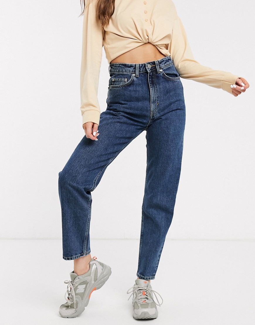 Weekday Lash organic cotton super high waist mom jeans in mid wash standard blue-Black