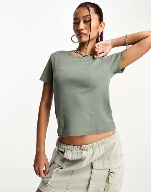 Womens Small Logo Crew T-shirt in Khaki