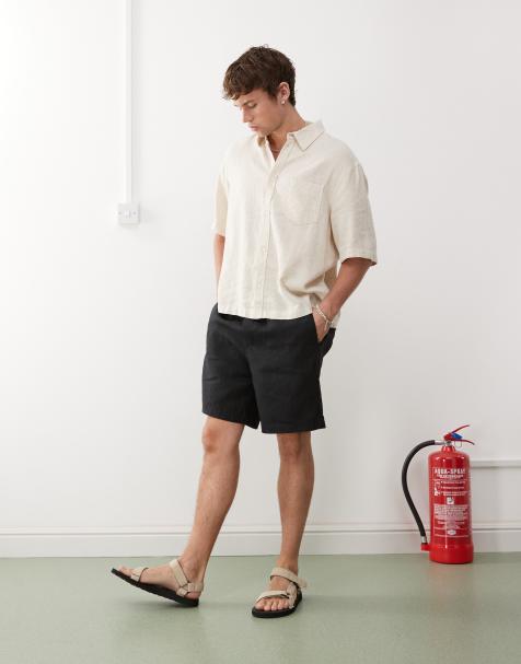 Weekday - Linnen short in zwart - view 1