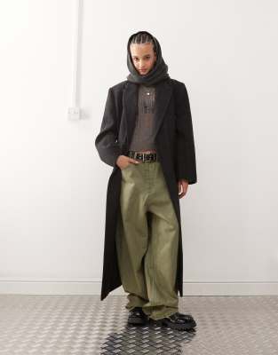 Weekday - Logan - Manteau oversize à double boutonnage en laine mélangée - Noir à carreaux