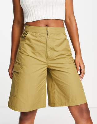 Weekday long line cargo shorts in khaki - ASOS Price Checker