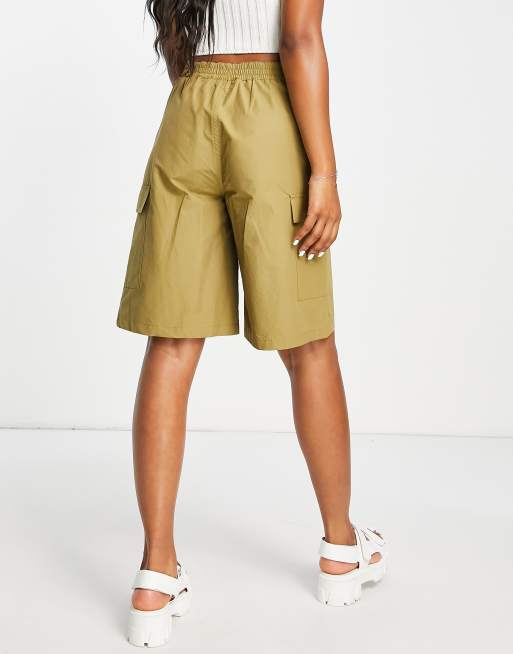 Khaki safari best sale shorts women's