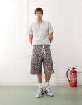 [Weekday] Weekday longline shorts in leopard print-Brown W46 Leopard print