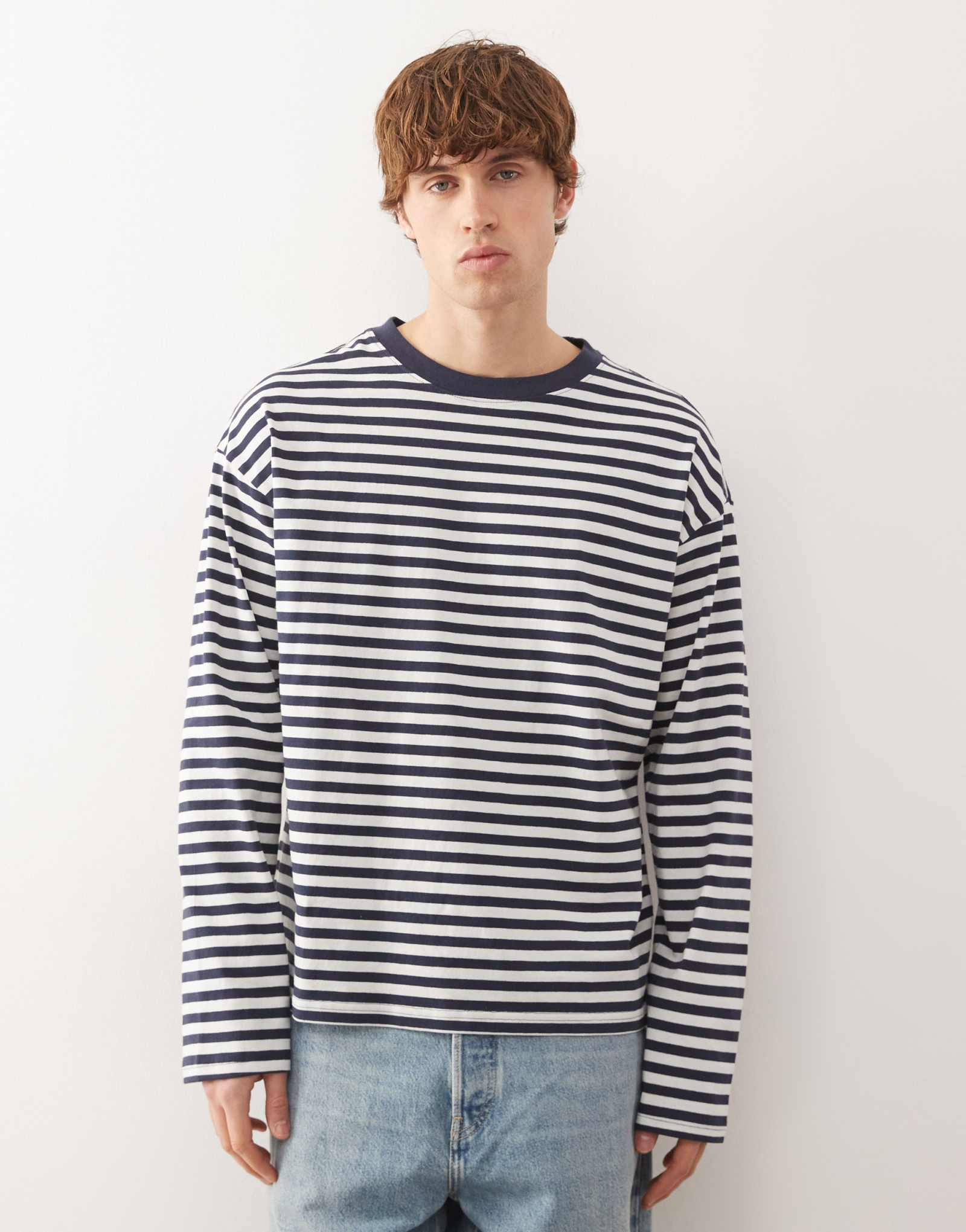 Повседневный свободный облегающий топ с длинным рукавом в темно-синюю и белоснежную полоску