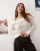 Thumbnail 1 van 4