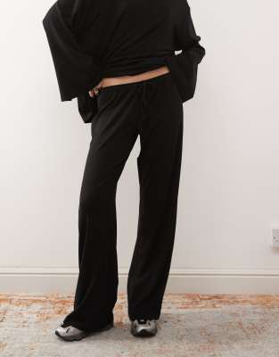 Weekday Lounge Low Rise Wide Leg Pants In Black