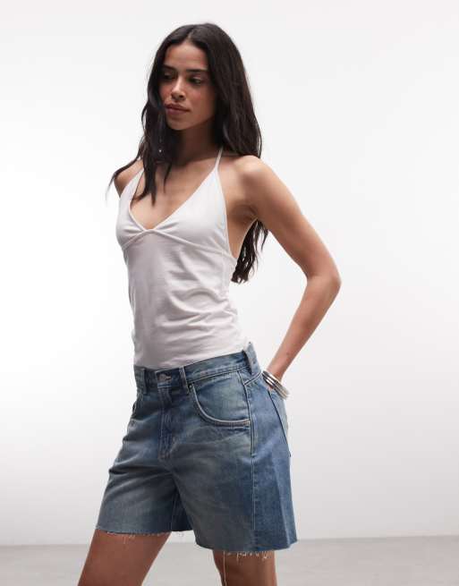 Weekday low waist baggy denim shorts with twisted front seam in blue wash, 2 of 5