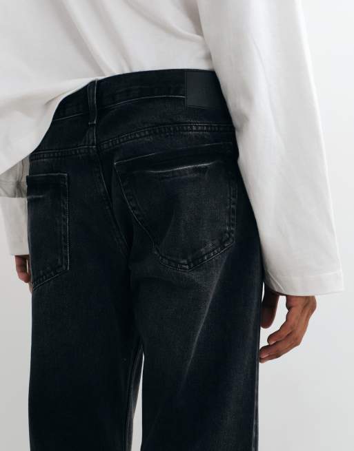 Weekday Low-Waist Straight Bootcut Jeans in Schwarz, 4 von 5