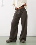 [Weekday] Weekday low waist wide leg pants with front pleats in dark khaki-Green 44 Dark khaki