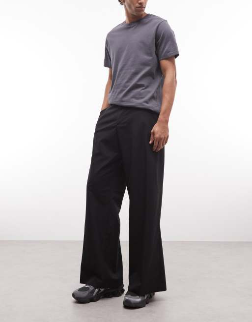 Weekday low waisted baggy suiting pants in black, 3 of 5