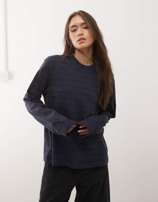 Weekday - Maglietta a maniche lunghe squadrata color blu navy a righe - In esclusiva per ASOS, 2 di 4
