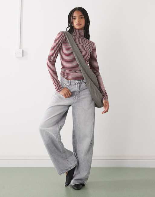 Weekday - Maglietta slim a collo alto con motivo a righe rosse e grigie a maniche lunghe, 3 di 4