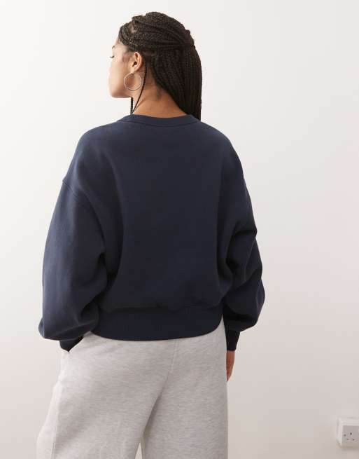 Weekday - Marineblå og oversized sweatshirt i firkantet pasform, 2 af 4