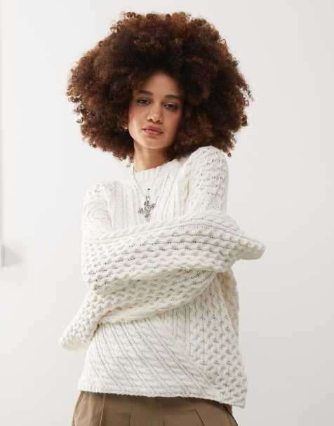 Weekday - May - Pull en maille torsadée asymétrique - Blanc cassé - view 1