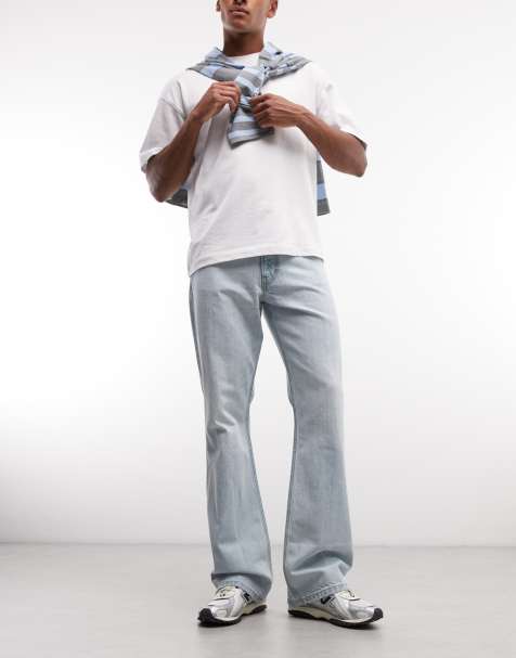Weekday – Mercury – Locker geschnittene Bootcut-Jeans in Hellblau mit ausgestelltem Bein - view 1
