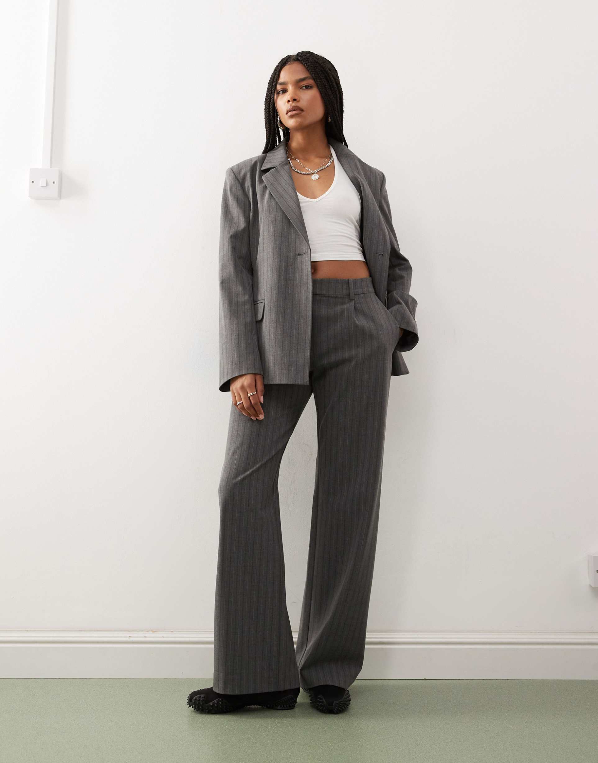 weekday mid waist slouchy pants with front pleats in heather gray stripes - part of a set