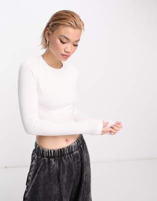 Missguided long sleeve crop top with ruched front in white