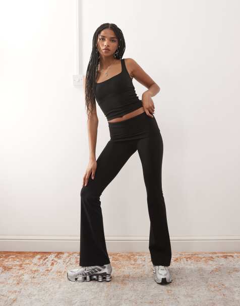 Weekday – Mix and Match – Nahtlose ausgestellte Stretch-Leggings in Schwarz - view 1