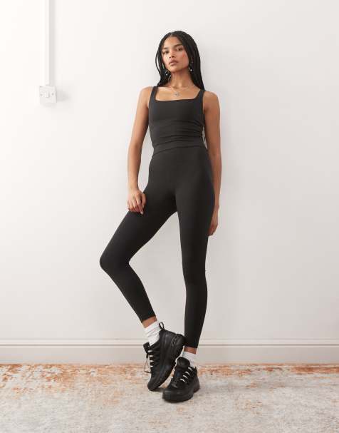 Weekday – Mix and Match – Nahtlose Sport-Leggings in Schwarz mit Stretchanteil - view 1