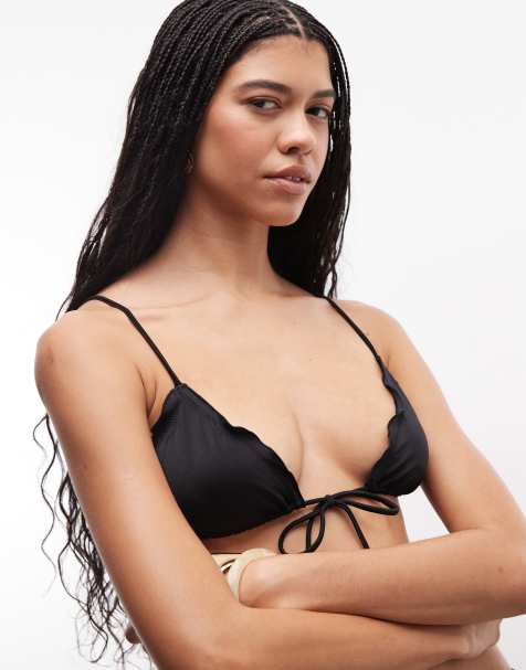 Weekday – Mix and Match – Vorn gebundenes Triangel-Bikinioberteil in Schwarz mit Rüschen - view 1