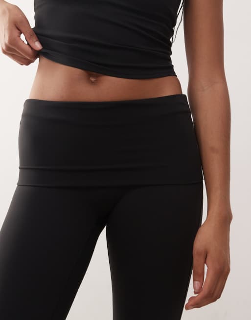 Weekday – Mixa och matcha – Svarta, utsvängda yogaleggings med sömlös design och stretch, 2 av 5