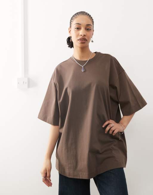 Weekday – Mörkbrun t-shirt i oversize